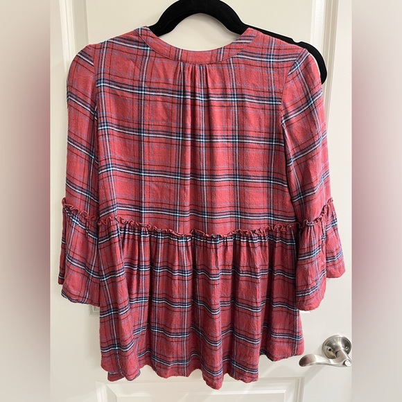 Grace & Lace women’s peplum flannel top - Picture 2 of 3